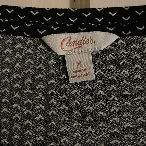 Candie's Black and White Chevron Patterned Top Blouse with Rouched Hem Size M - Picture 3 of 9